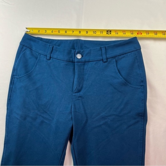 Christopher and Banks - Signature Slimming Petite - Size 12 P - Women’s Capri - Picture 5 of 9